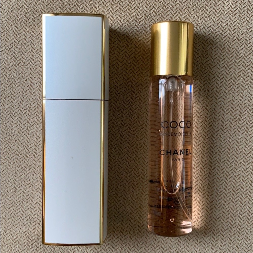 CHANEL Coco Mademoiselle Twist N Spray Set